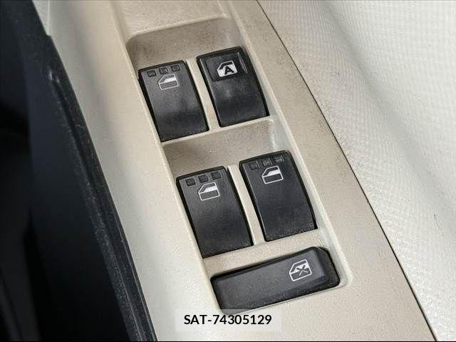 Daihatsu TANTO EXE 2011-08 7330629-6