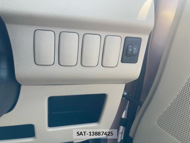 Daihatsu TANTO EXE 2010-09 7789827-8