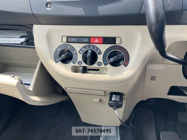 Daihatsu TANTO EXE 2011-09 8102289-24