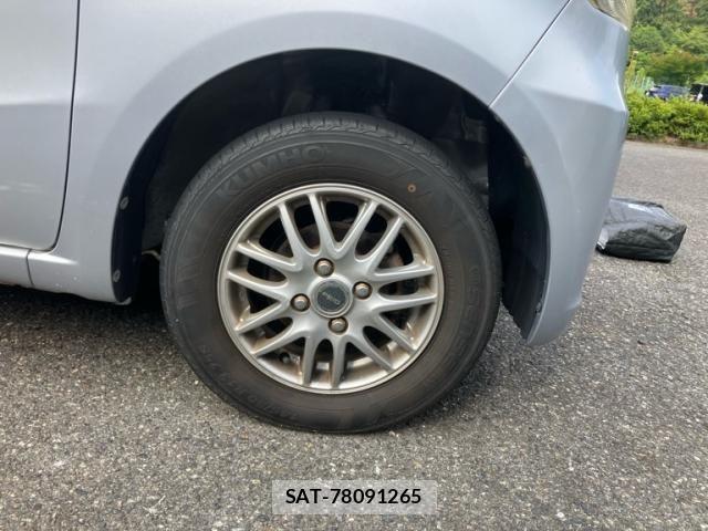 Daihatsu TANTO EXE 2010-03 8102288-6
