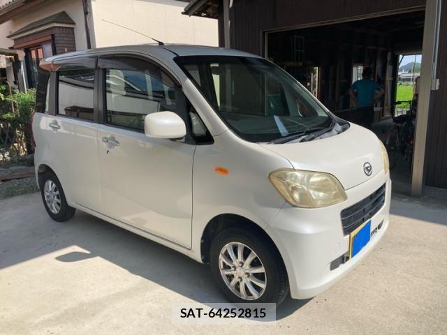 Daihatsu TANTO EXE 2010-03 8317628-2