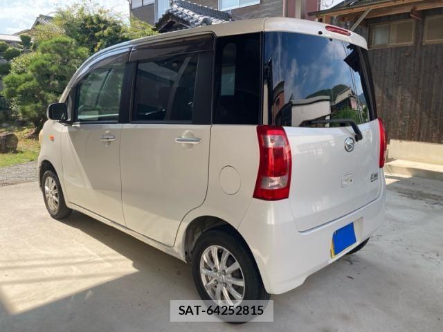 Daihatsu TANTO EXE 2010-03 8317628-5