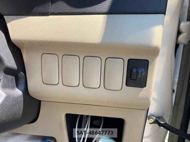 Daihatsu TANTO EXE 2010-02 8882607-15