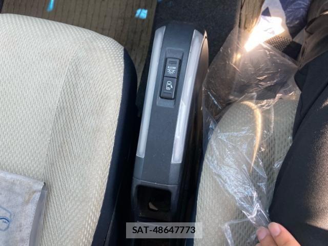 Daihatsu TANTO EXE 2010-02 8882607-21