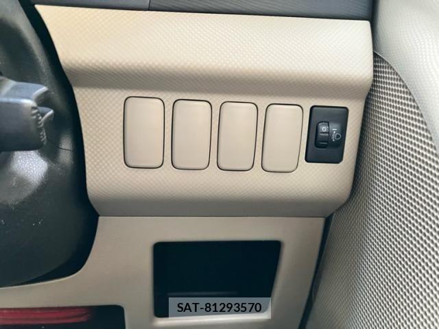 Daihatsu TANTO EXE 2010-08 8102290-17