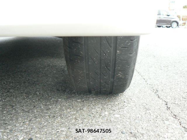Daihatsu TANTO EXE 2013-01 4050621-19