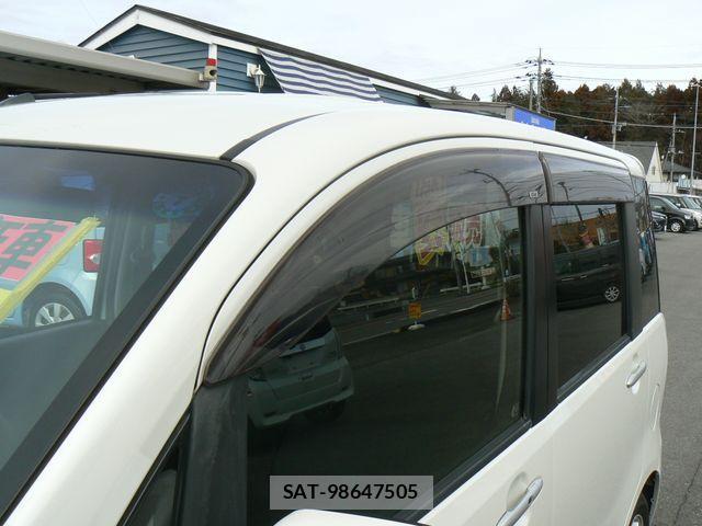 Daihatsu TANTO EXE 2013-01 4050621-22