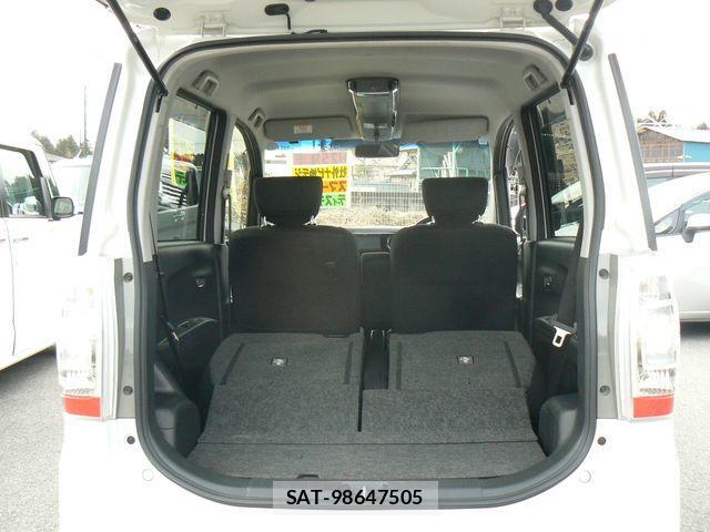 Daihatsu TANTO EXE 2013-01 4050621-3