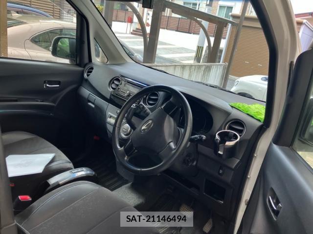 Daihatsu TANTO EXE 2013-05 7252583-7