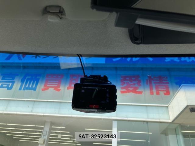 Daihatsu TANTO EXE 2013-06 8038740-23
