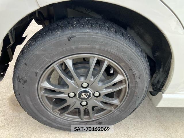 Daihatsu TANTO EXE 2013-08 8038741-9