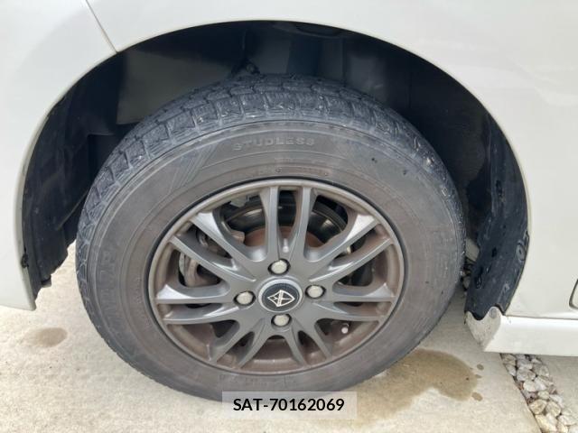 Daihatsu TANTO EXE 2013-08 8038741-11