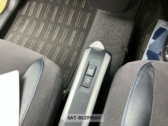 Daihatsu TANTO EXE 2010-02 8038747-18
