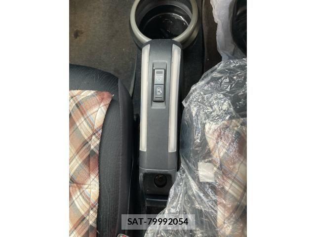 Daihatsu TANTO EXE 2011-08 8317629-19