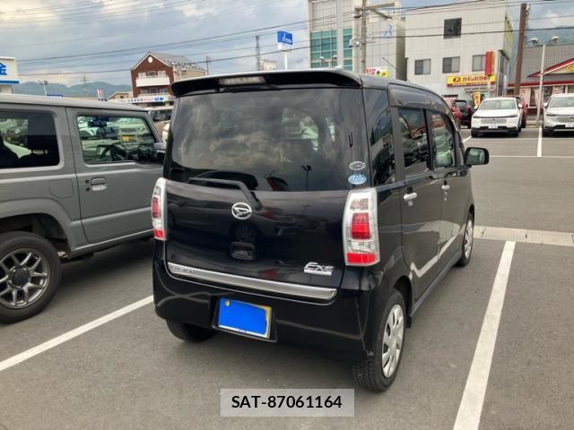 Daihatsu TANTO EXE 2010-03 7458406-9