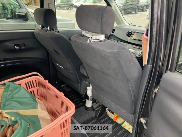 Daihatsu TANTO EXE 2010-03 7458406-11