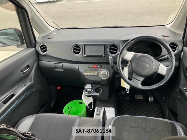 Daihatsu TANTO EXE 2010-03 7458406-13
