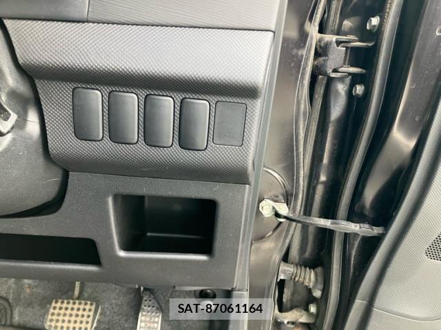 Daihatsu TANTO EXE 2010-03 7458406-16