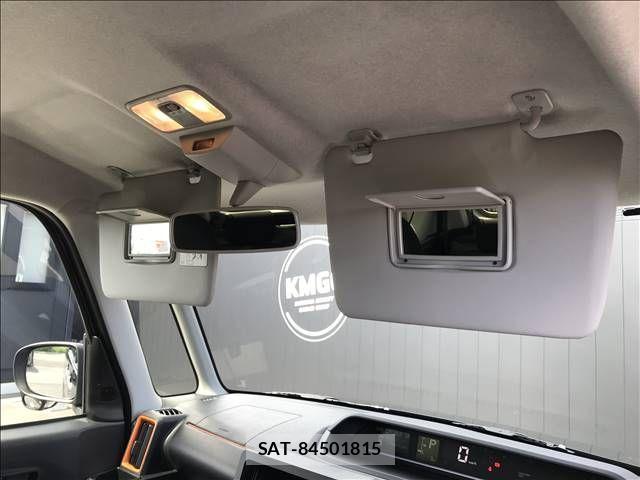 Daihatsu Tanto Fun Cross 2025-10 1476104-23