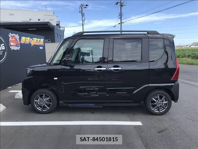 Daihatsu Tanto Fun Cross 2025-10 1476104-7