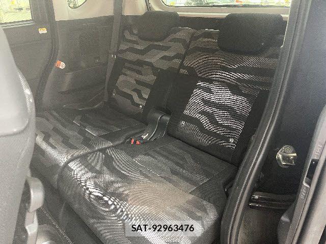 Daihatsu Tanto Fun Cross 2023-11 1829671-12