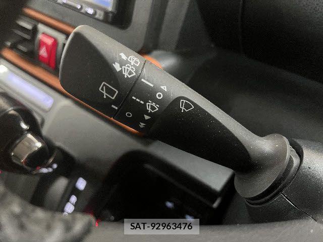 Daihatsu Tanto Fun Cross 2023-11 1829671-17