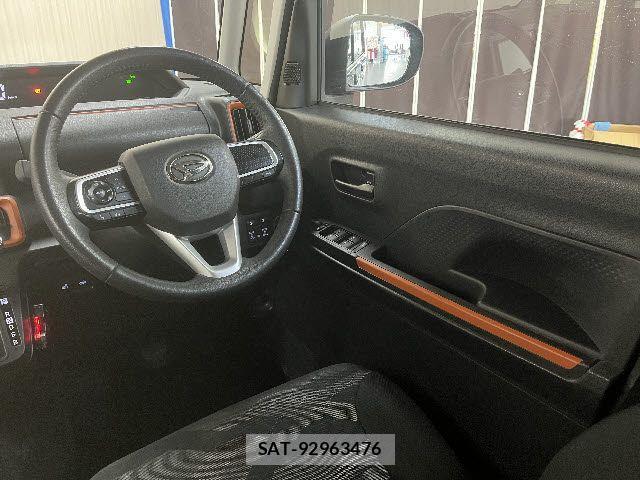 Daihatsu Tanto Fun Cross 2023-11 1829671-7