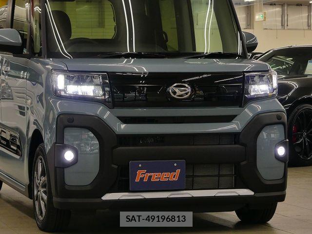 Daihatsu Tanto Fun Cross 2024-10 1906033-8