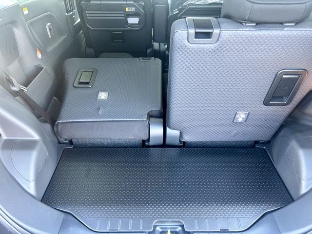 Daihatsu Tanto Fun Cross 2022-11 3685973-11