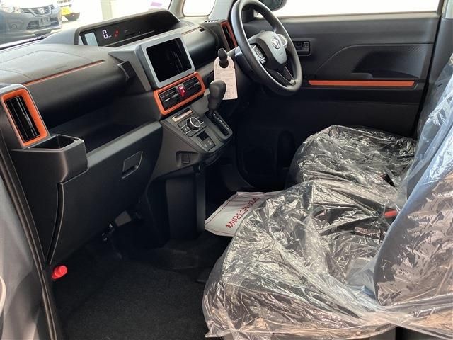 Daihatsu Tanto Fun Cross 2025-06 3685942-13