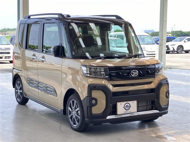 Daihatsu Tanto Fun Cross 2025-06 3685942-19