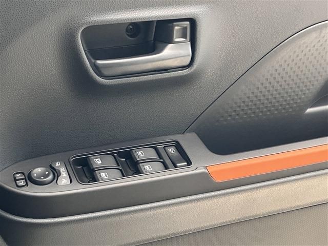 Daihatsu Tanto Fun Cross 2025-06 3685942-2