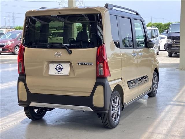 Daihatsu Tanto Fun Cross 2025-06 3685942-3