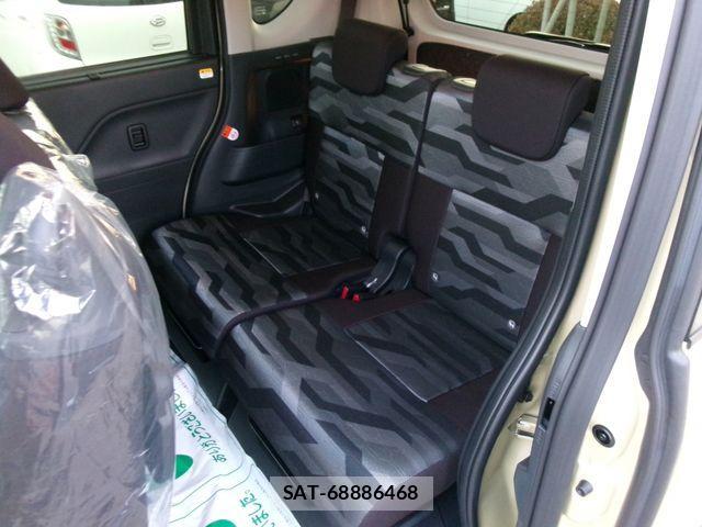 Daihatsu Tanto Fun Cross 2025-10 3910732-26