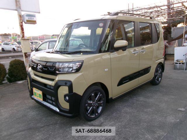 Daihatsu Tanto Fun Cross 2025-10 3910732-2