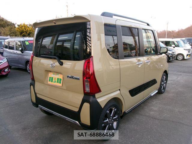 Daihatsu Tanto Fun Cross 2025-10 3910732-4