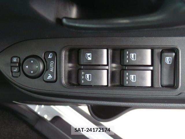 Daihatsu Tanto Fun Cross 2025-03 4050648-13