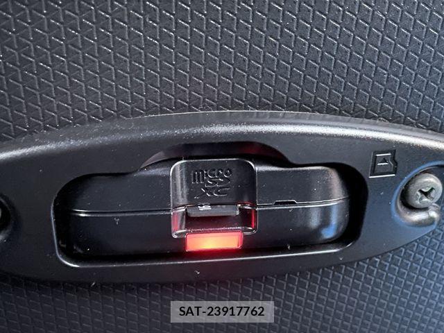 Daihatsu Tanto Fun Cross 2023-01 4050657-16
