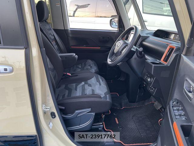 Daihatsu Tanto Fun Cross 2023-01 4050657-1