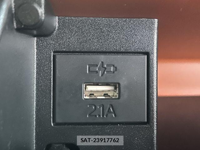 Daihatsu Tanto Fun Cross 2023-01 4050657-21