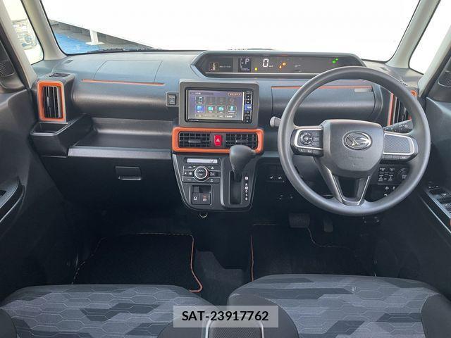 Daihatsu Tanto Fun Cross 2023-01 4050657-3