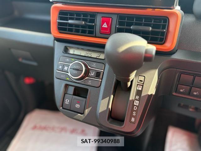 Daihatsu TANTO 2025-09 5880934-26