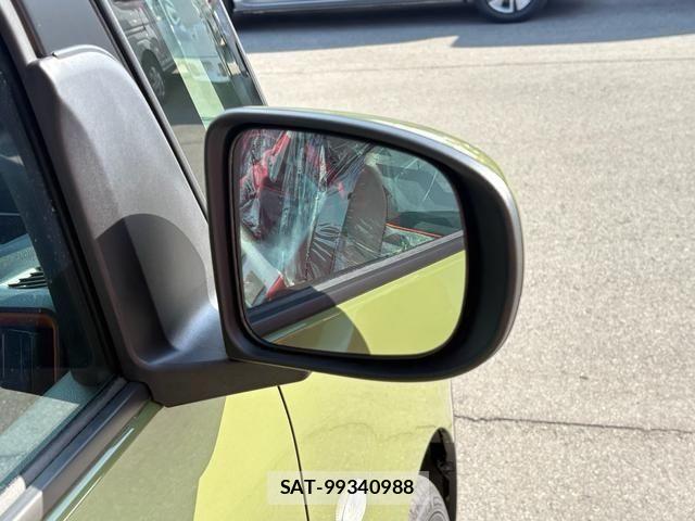 Daihatsu TANTO 2025-09 5880934-5