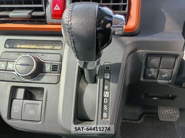 Daihatsu TANTO 2022-11 6682919-20
