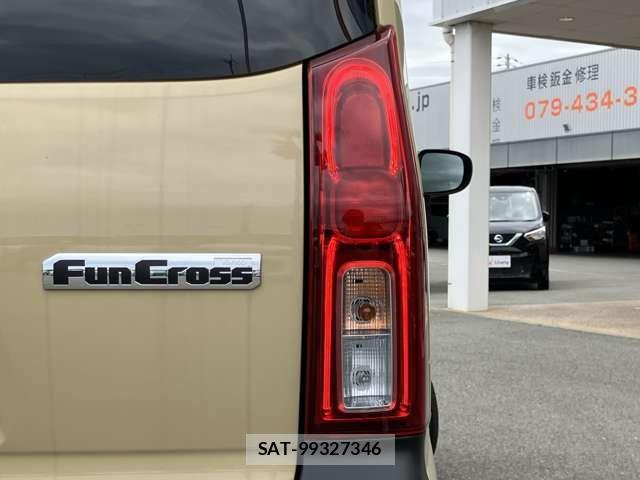Daihatsu TANTO 2025-03 6914453-16