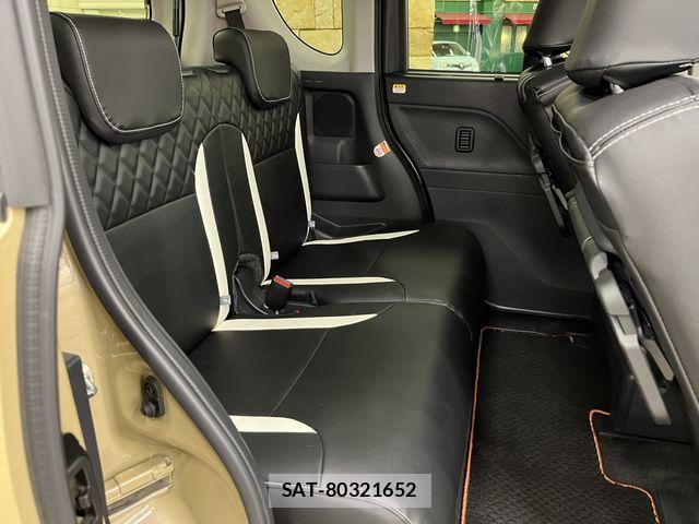 Daihatsu TANTO 2023-08 6914488-4