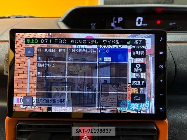 Daihatsu TANTO 2022-10 6914482-6