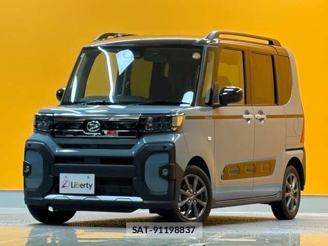 Daihatsu TANTO 2022-10 6914482-8