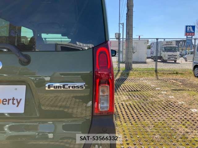 Daihatsu TANTO 2025-08 6914470-12