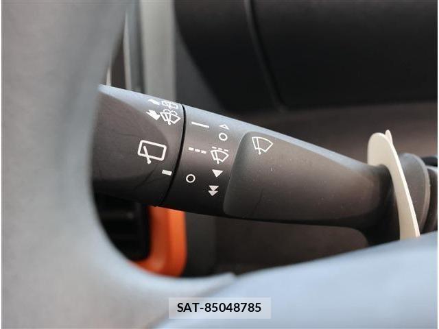 Daihatsu TANTO 2025-01 7226107-26